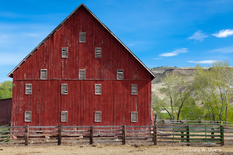 Barn