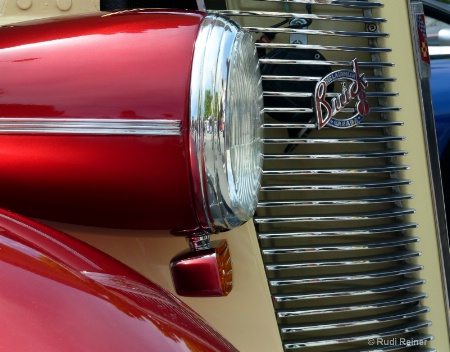 Old Buick grill