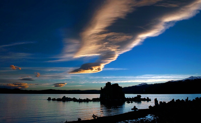 Eerie Cloud Formation