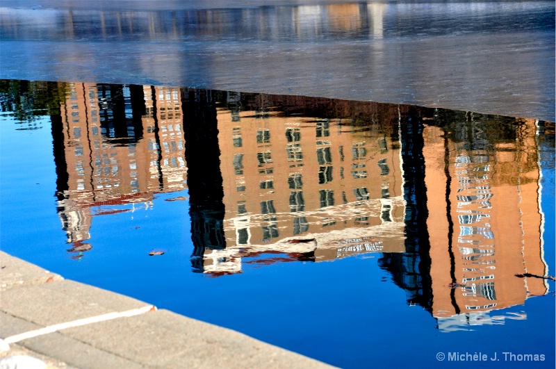 Buildings Reflected Under Ice ! - ID: 12801908 © Michèle J. Thomas