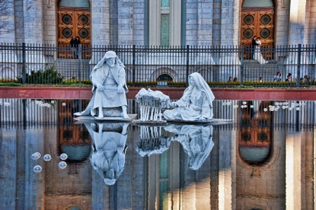 Quiet time on the Square