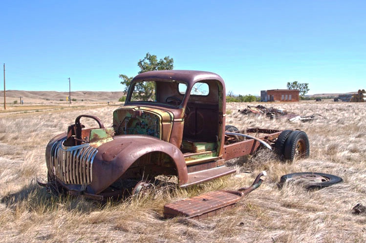 abandoned truck 