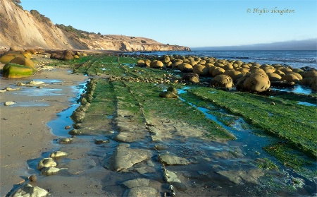 Bowling Ball Beach