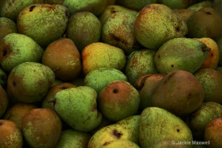 Pears in a Box