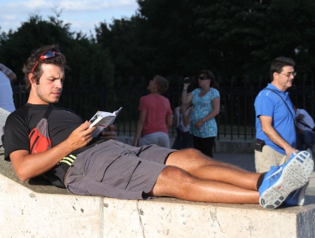 Reading in Paris