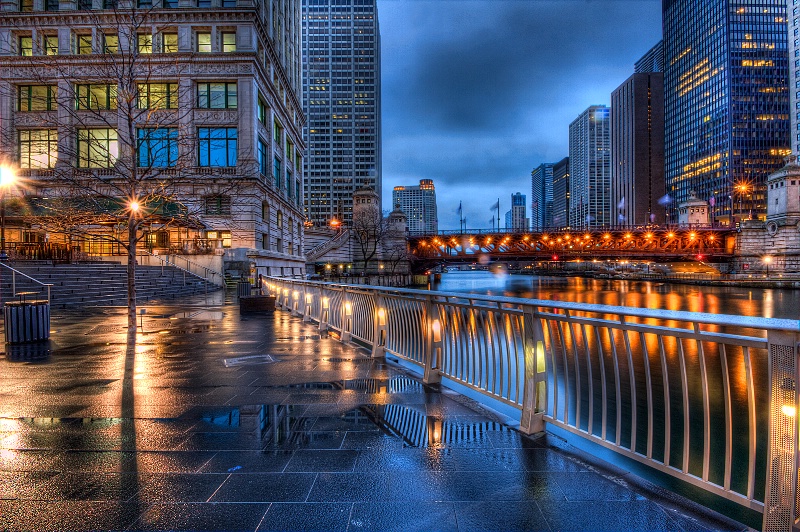 Chicago River twilight