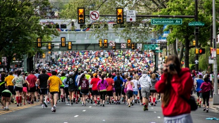 Runners Under the Bridge