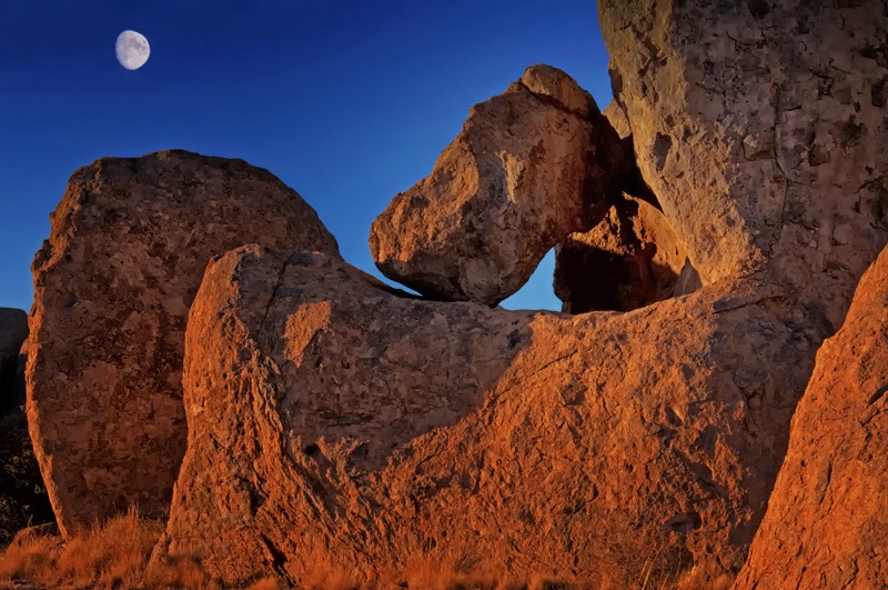 Moon Over City Of Rocks