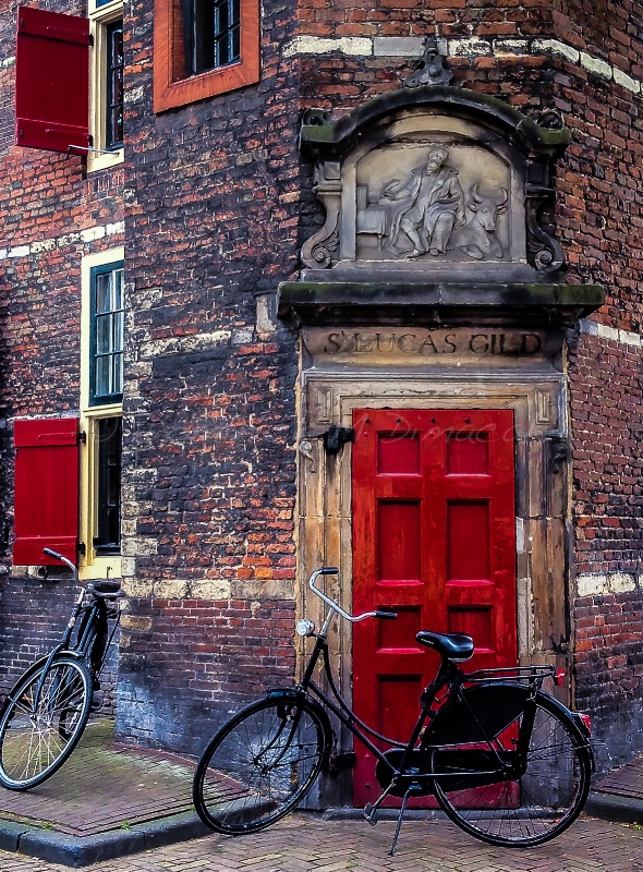 ~ ~ THE RED DOOR ~ ~