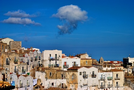 Small clouds of Monte Sant'Angelo