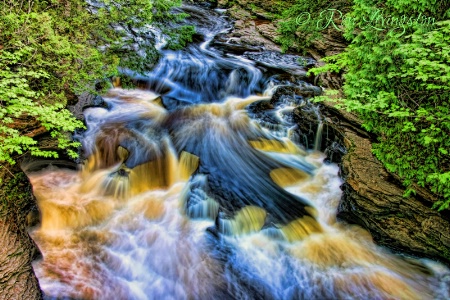 Presque Isle River