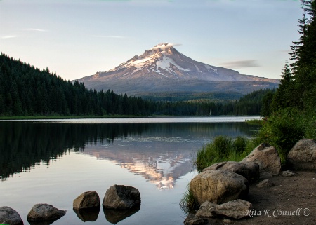 Trillium Lake looking at Mt. Hood