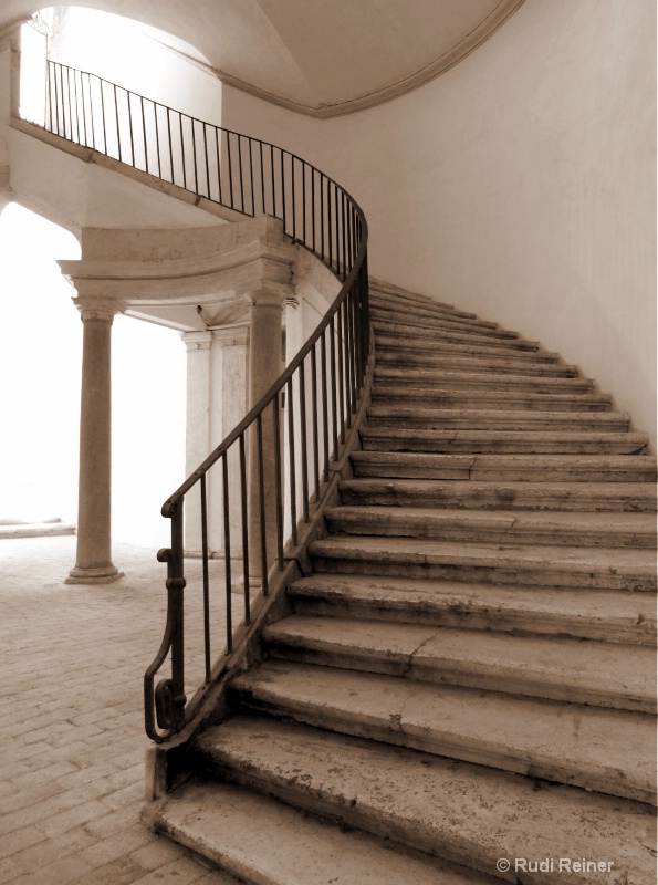 Stairs to the sky, Rome