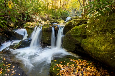 An unnamed double falls