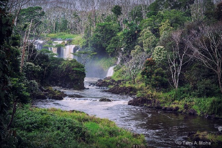 Pe'epe'e Falls