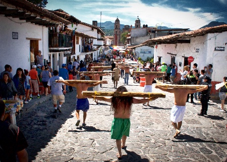 Easter Passion in Valle de Bravo