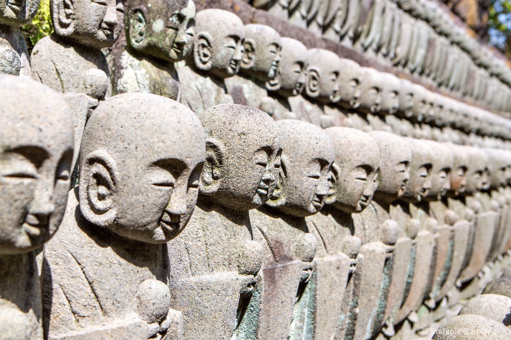 many Buddhas