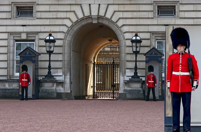 Buckingham Palace guards!