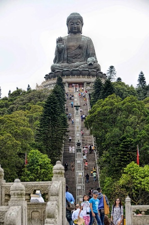 Tian Tan Buddha