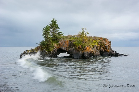 Hollow  Rock