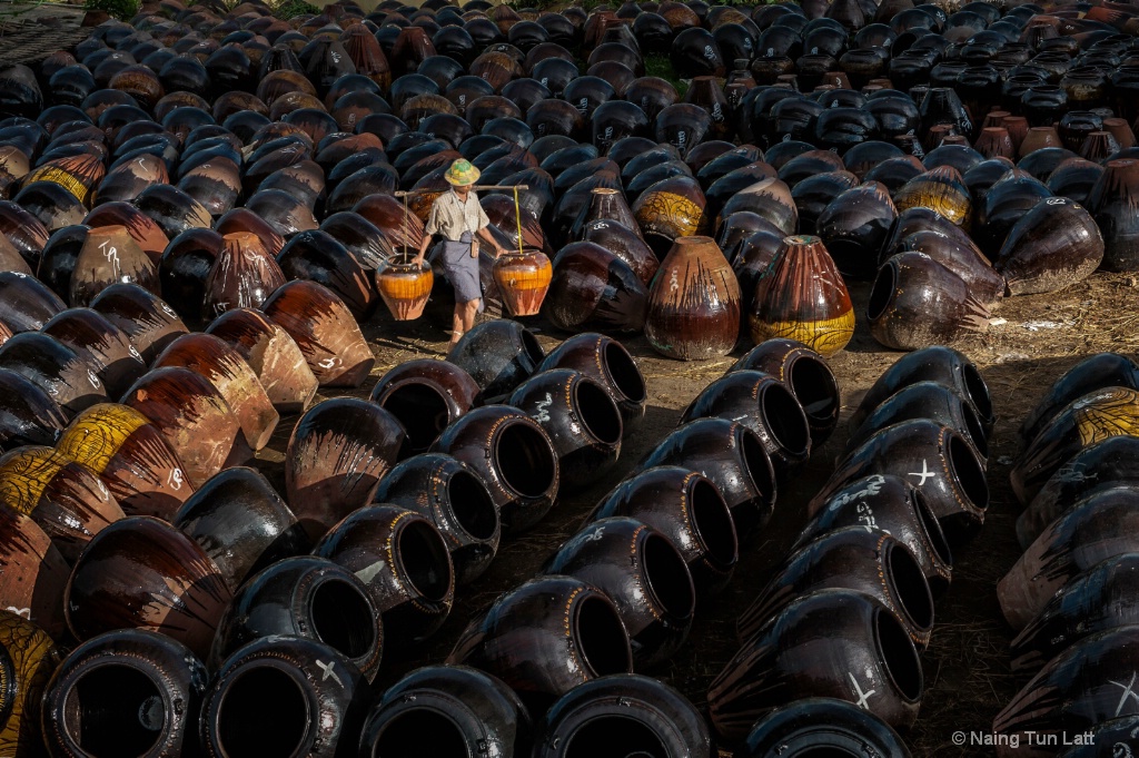 Port seller