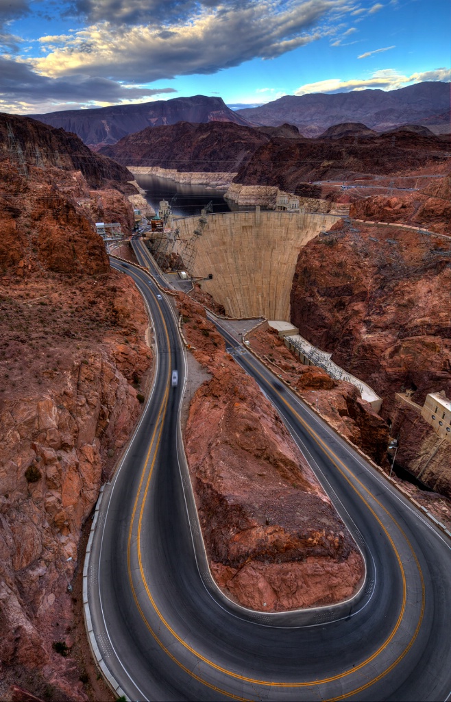 Hoover Dam Curve