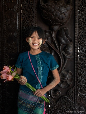 Little Girl with FLowers