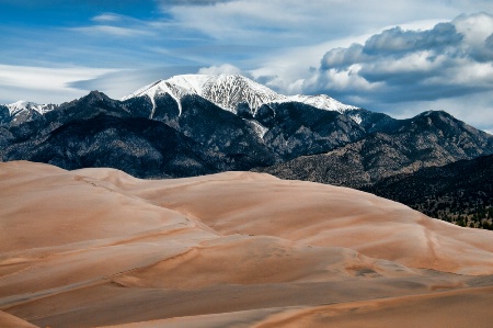 Dunes and Mountains
